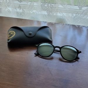 Genuine Ray-Bans with Relective Lens and Case